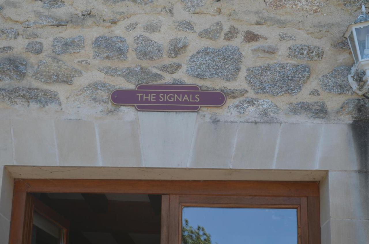 Character 2 Bed Cottage Within Walking Distance Of Bar/Restaurants Piégut-Pluviers Exterior photo